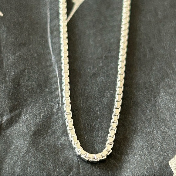 1.4mm Sterling Silver Box Chain 16” - Picture 3 of 6